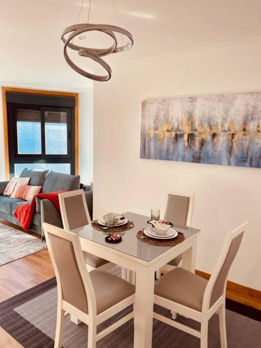 Apartamento Centrico Y De Diseno Con Parking Vigo Ngoại thất bức ảnh