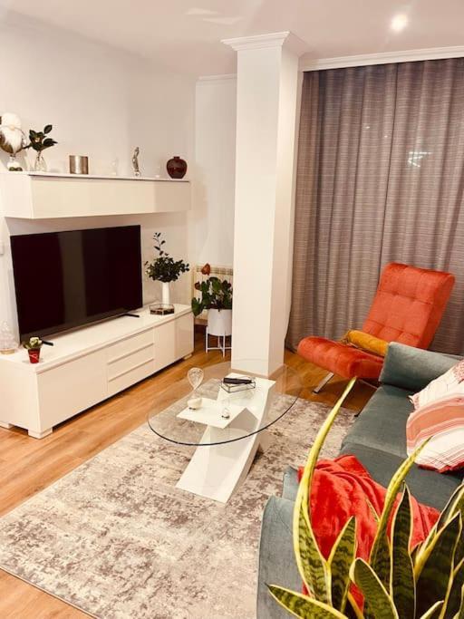 Apartamento Centrico Y De Diseno Con Parking Vigo Ngoại thất bức ảnh